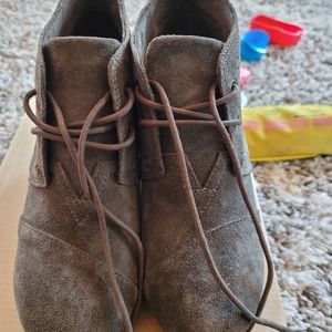 Brand New Toms Boots/Wedge